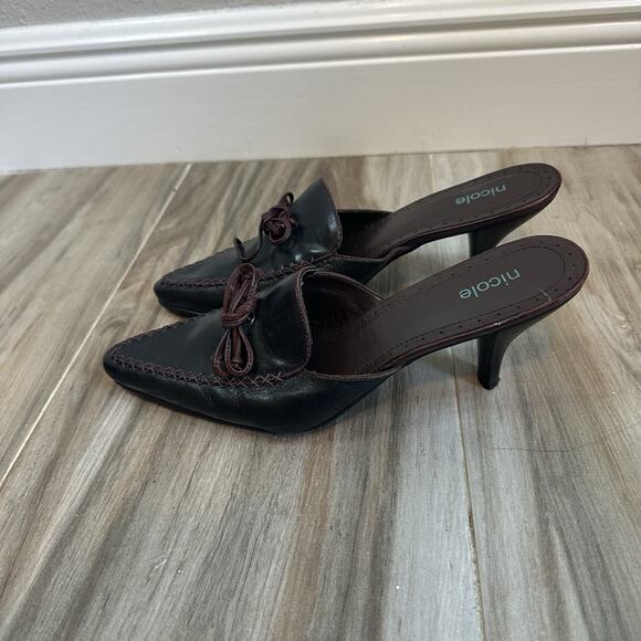Nicole Pointy Toe Black Burgundy Pumps 8.5 Med Heel Mule Y2K 90s Career Leather - Picture 1 of 9